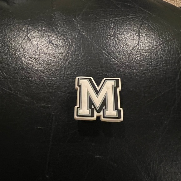 5 Crocs Jibbitz - Picture 4 of 7